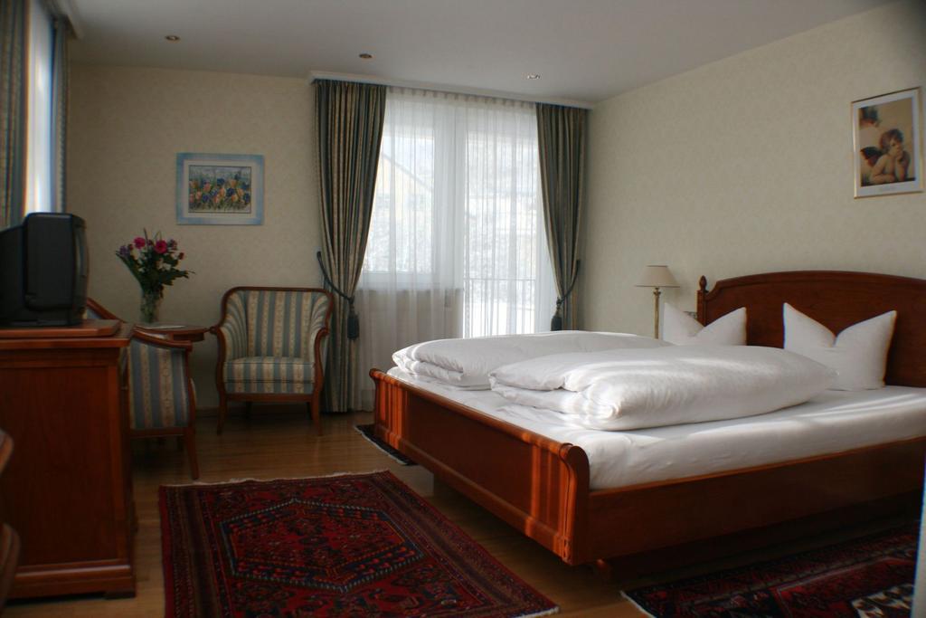 Schlosshotel Post Edelfreisitz Sprengenstein Imst Phòng bức ảnh